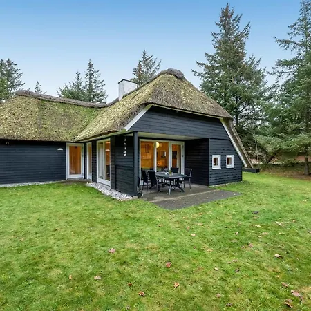 Mart Holiday home *
