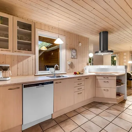 Semesterbostad Mart - 1-6km From The Sea By Interhome