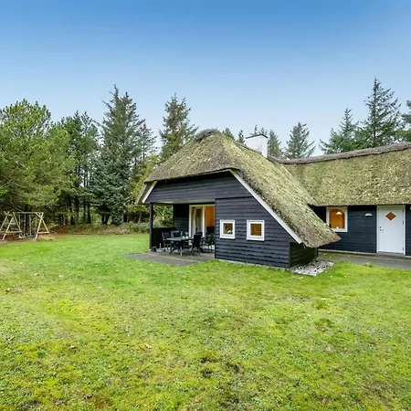 Prázdninový dům Mart - 1-6km From The Sea By Interhome *